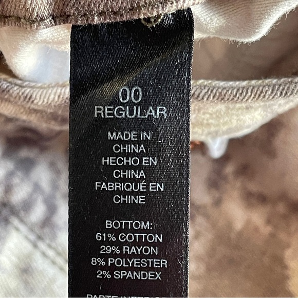 Chico’s Floral Print Slim Jeans | Size XS | So Slimming - Picture 11 of 12